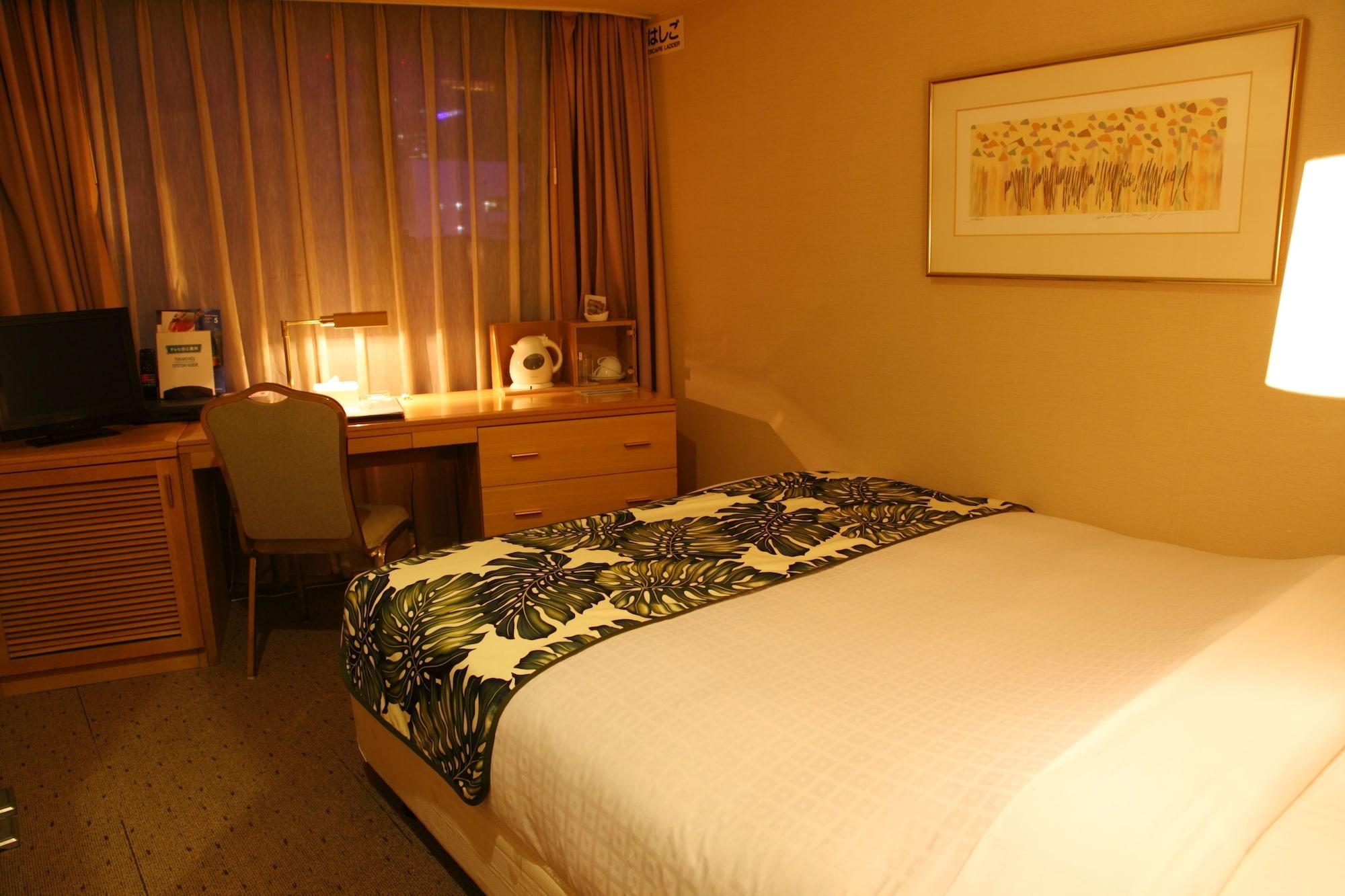 Breezbay Hotel Resort And Spa Yokohama  Exterior photo