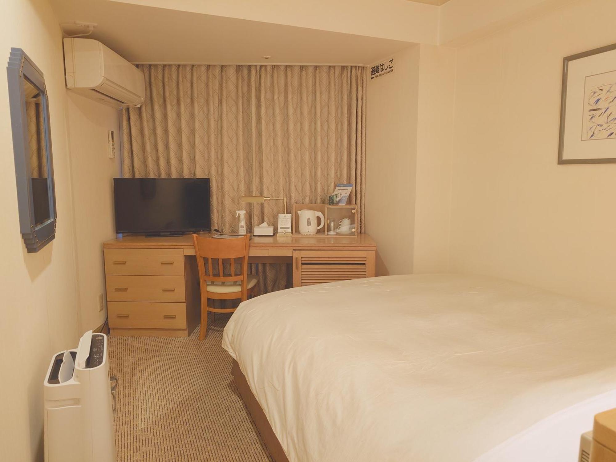 Breezbay Hotel Resort And Spa Yokohama  Room photo