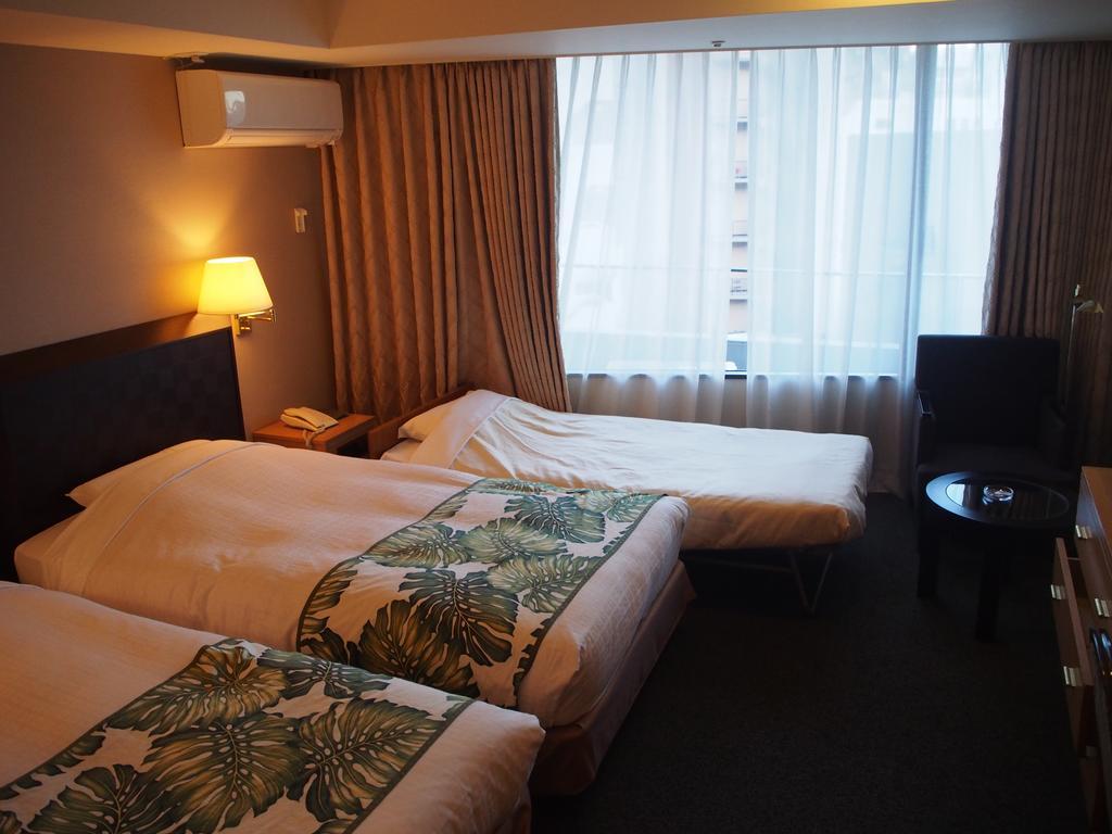 Breezbay Hotel Resort And Spa Yokohama  Exterior photo