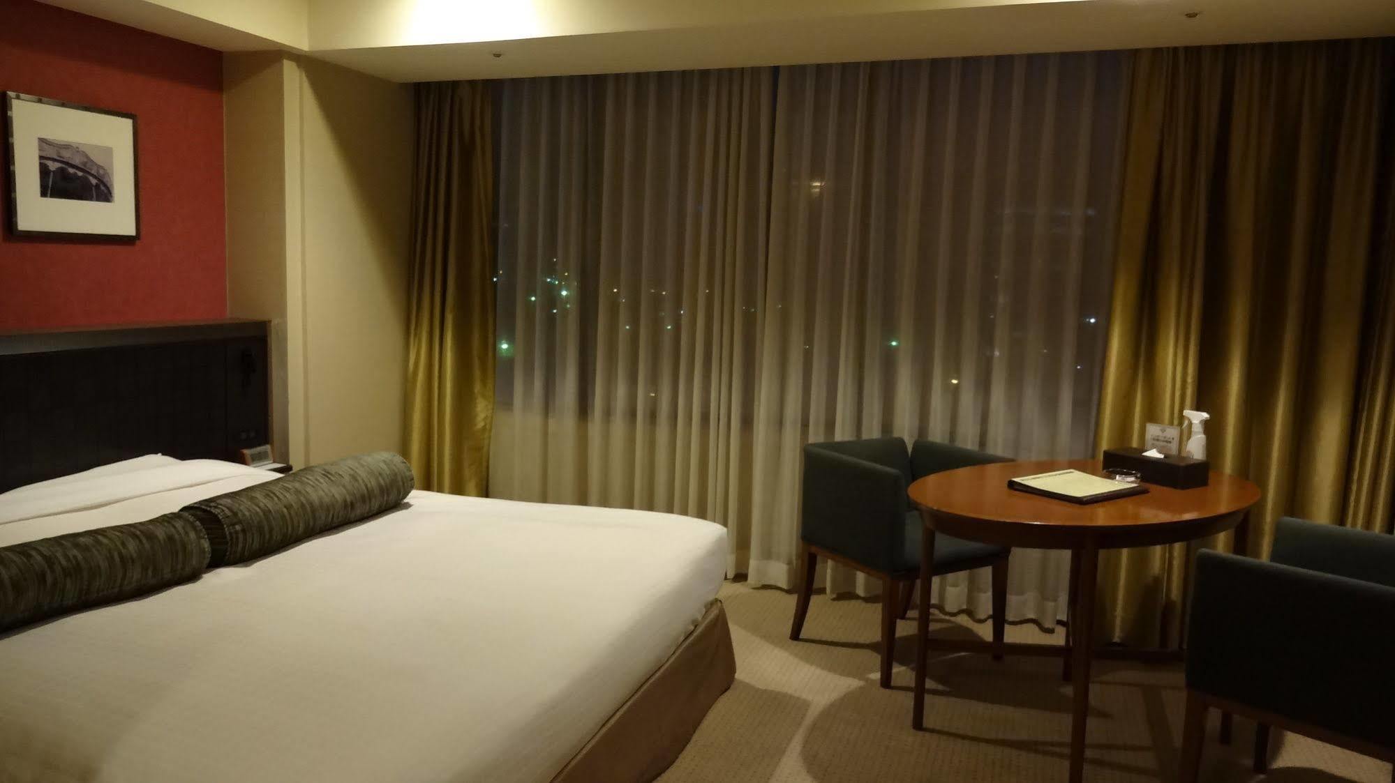 Breezbay Hotel Resort And Spa Yokohama  Exterior photo
